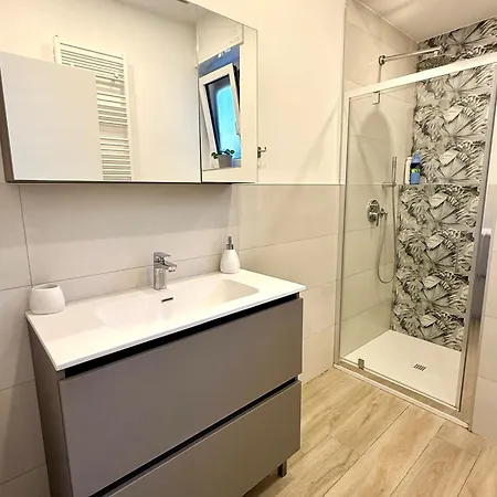 Metro House ميلان